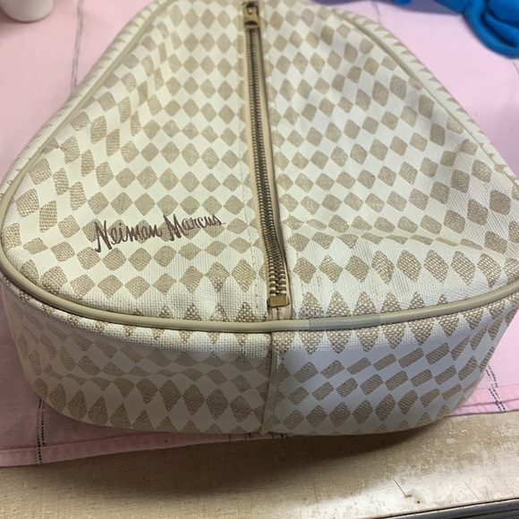 Vintage Neiman Marcus shoe carrier - Picture 4 of 5